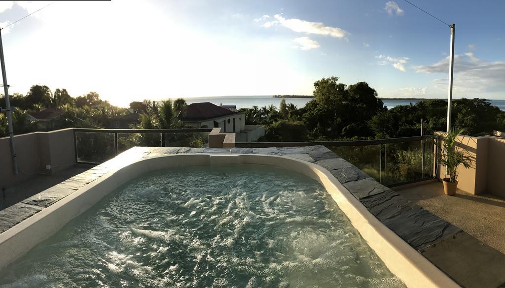Luxe Exotica Apartments La Gaulette Bagian luar foto