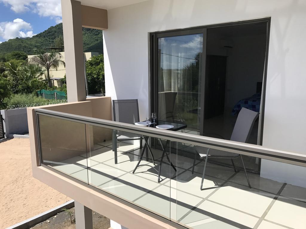 Luxe Exotica Apartments La Gaulette Bagian luar foto