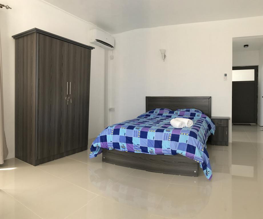 Luxe Exotica Apartments La Gaulette Bagian luar foto