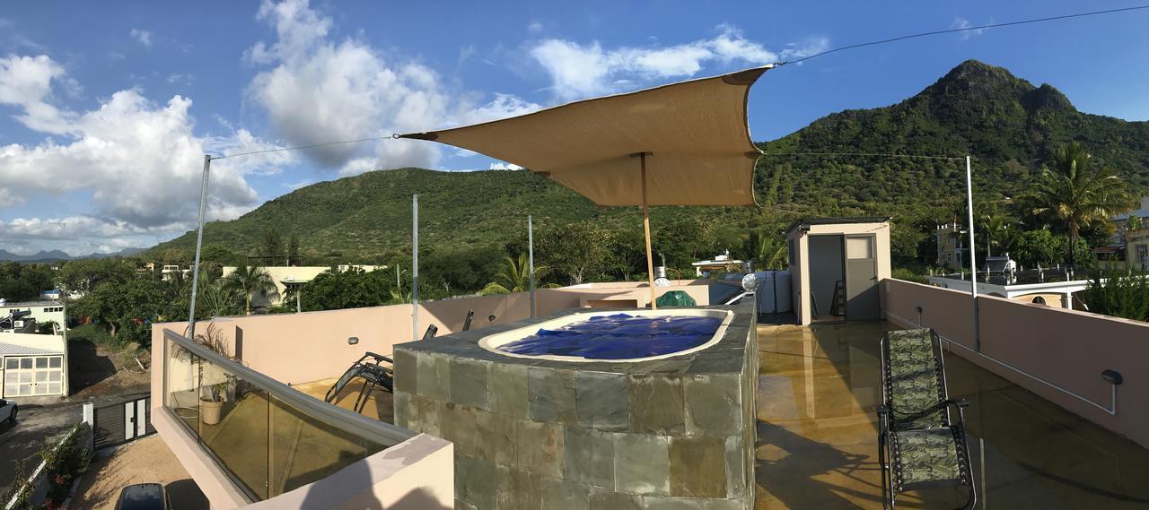 Luxe Exotica Apartments La Gaulette Bagian luar foto