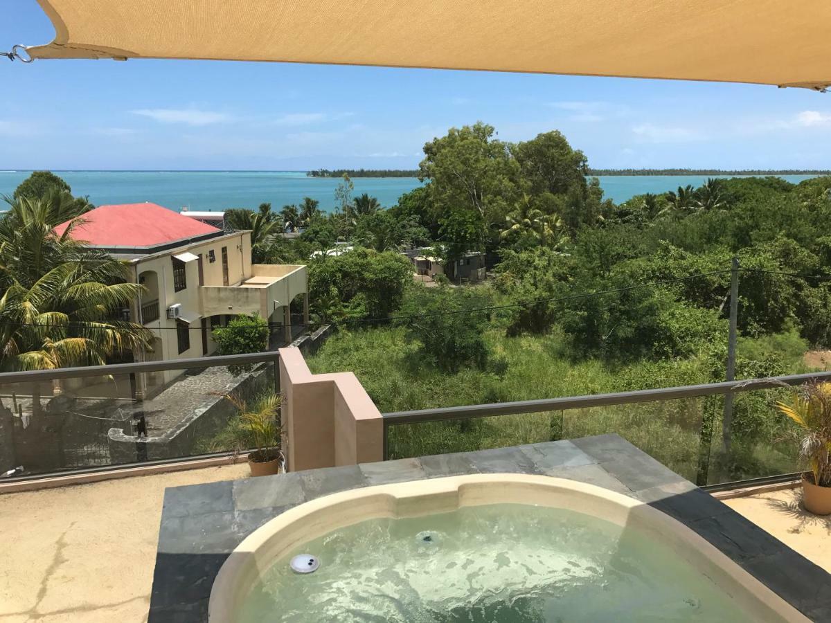 Luxe Exotica Apartments La Gaulette Bagian luar foto